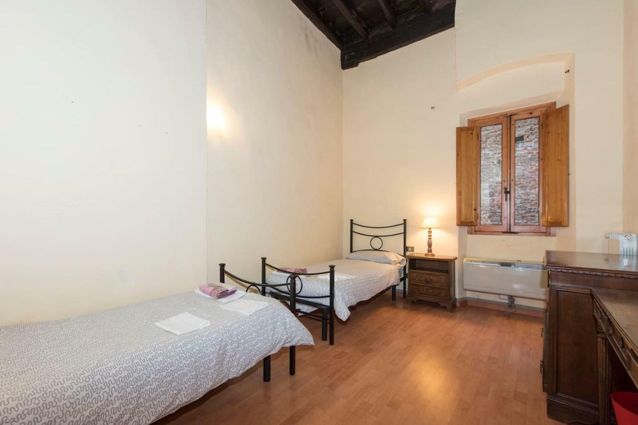 Sdrucciolo Dei Pitti Second Floor Apartman Firenze Kültér fotó