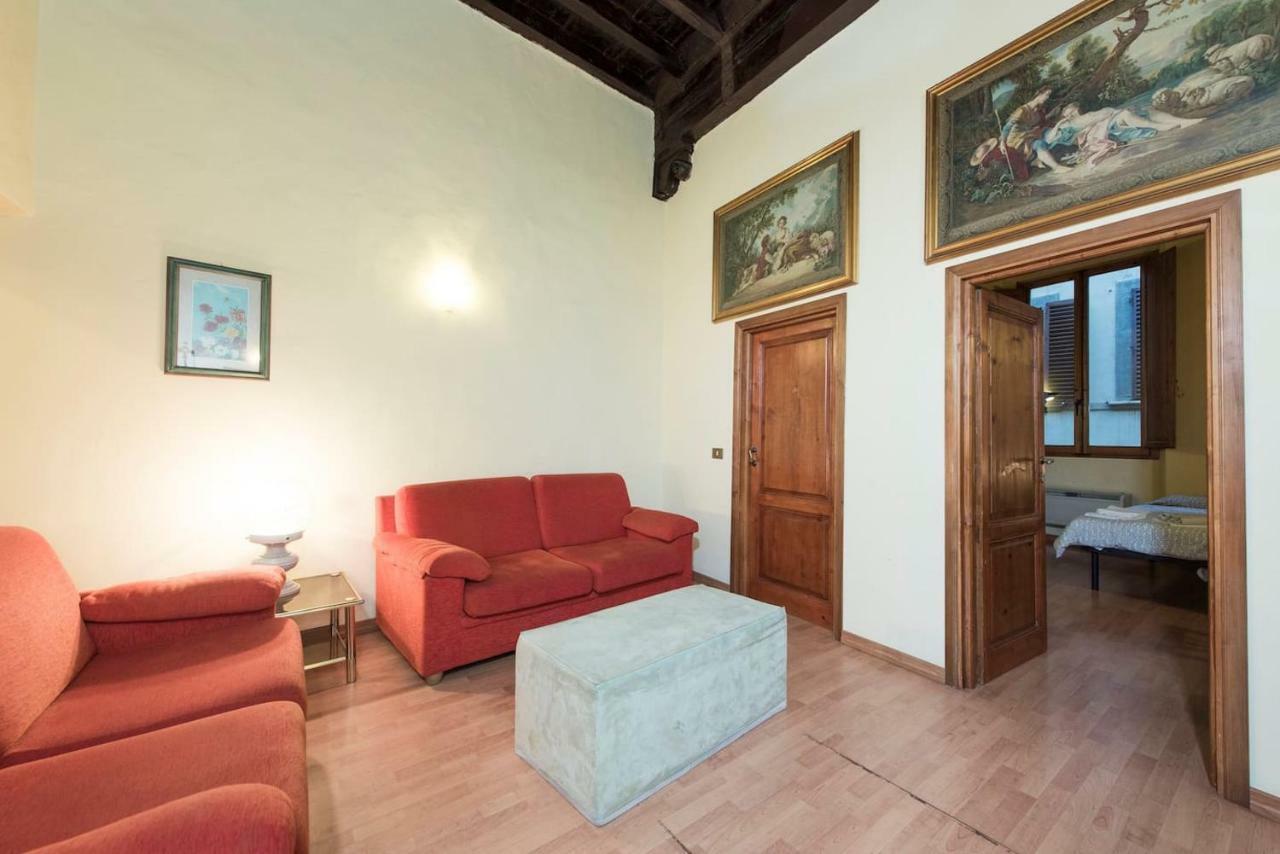 Sdrucciolo Dei Pitti Second Floor Apartman Firenze Kültér fotó