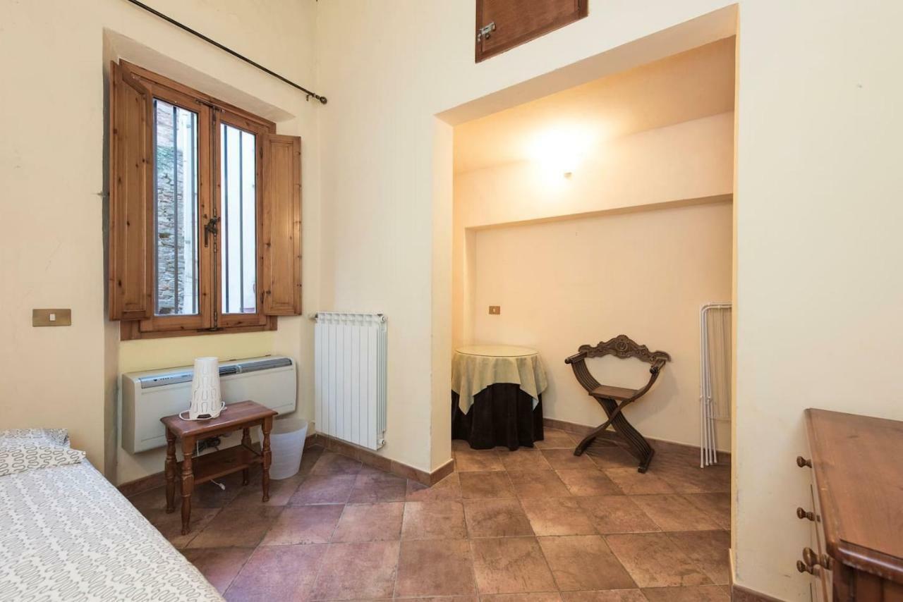 Sdrucciolo Dei Pitti Second Floor Apartman Firenze Kültér fotó